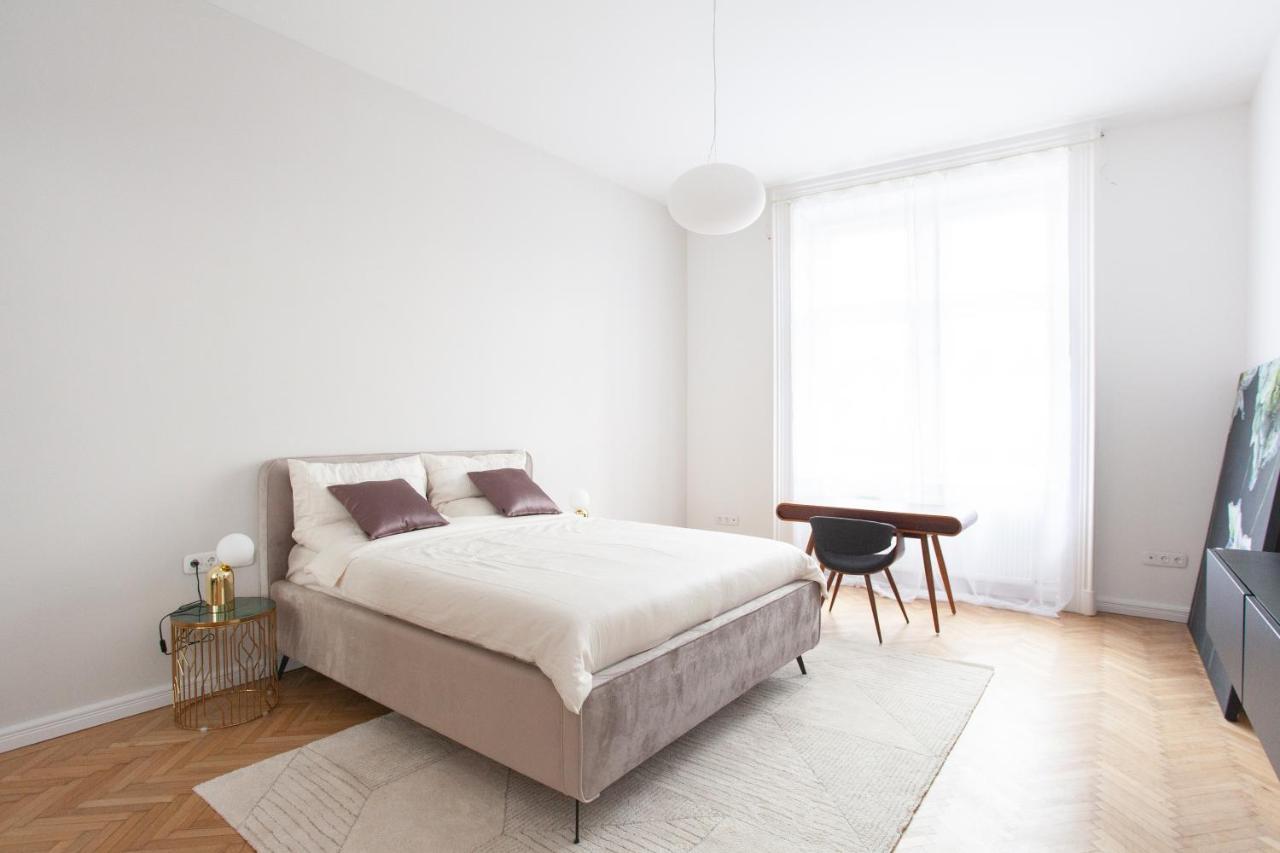 Апартаменты Real Deluxe Next To Danube Будапешт Экстерьер фото