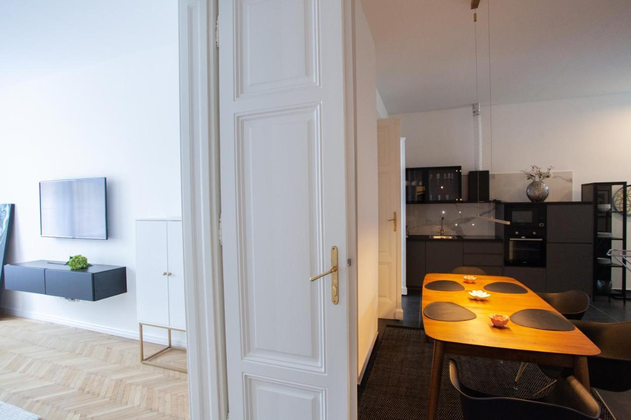 Апартаменты Real Deluxe Next To Danube Будапешт Экстерьер фото